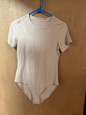 Short Sleeve Crew Neck Bodysuit in Light Taupe